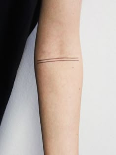 line Lines Tattoo, Minimalist Tattoo Meaning, Typography Tattoo, Band Tattoos, Muster Tattoos, Tattoo Zeichnungen, Most Popular Tattoos, Geometric Tattoos