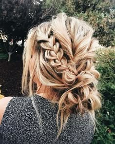 Messy Braid Bun, Messy Braid, Messy Bun With Braid, Bun Messy, Braid Bun, Evening Hairstyles, Messy Braids, Long Box Braids, Bun Hairstyle