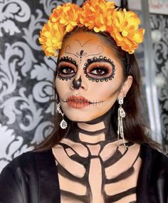 Kids Catrina Makeup, Easy Dia De Los Muertos Makeup Ideas Half Face, Orange Catrina Makeup, Day Of The Dead Halloween Makeup, Catrina Hairstyle, Outfits Catrina, Catrina Makeup Easy