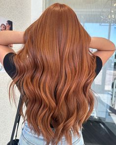 12 Stunning Copper Hair Brighten Your Look Copper Honey Hair, Honey Copper Hair Color, Long Copper Hair, Copper Ginger Hair, Long Ginger Hair, Ginger Copper Hair