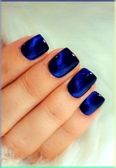 Nails To Match Dark Blue Dress, Navy Blue Gel Nails Short, Blue And Black Nail Ideas, Navy Blue Winter Nails, Nail Designs Navy, Black And Blue Nail Ideas, Sapphire Blue Nails, Blue Black Nails