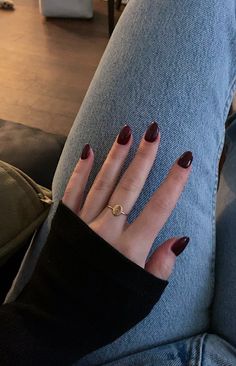 Simple One Color Almond Nails, Red Nails For Olive Skin Tone, Wine Nail Ideas, Wine Nail Designs, Blood Red Nails, Pretty Nail Colors, Maroon Nails, Hot Nails