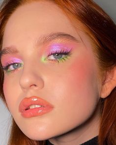 Pink And Green Makeup, Harry Styles Makeup, Pink Eyeshadow Look, Concert Makeup, Pastel Makeup, Bright Makeup