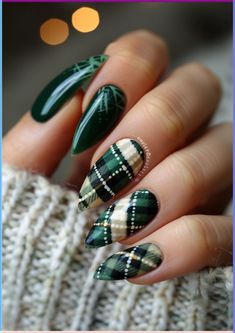 Tartan Nails Green, Scottish Nail Art, Scottish Nails, Green Plaid Nails, Realistic Nails, Plaid Nail Designs, Scottish Festival, Plaid Nail Art, Best Summer Nail Color