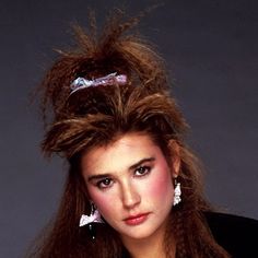 80s Hair And Makeup, 80s Haircuts, 80 S Hairstyles, 80s Hair Styles, 80’s Hair, 80s Hairstyles, 80's Hairstyle, 1980s Hair, Trendy We Fryzurach