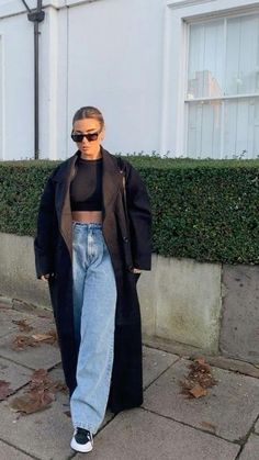 Vinter Mode Outfits, Black Coat Outfit, Looks Street Style, Coat Outfits, Mode Inspo, Looks Chic, Autumn Outfit, Outfit Inspo Fall, Looks Style