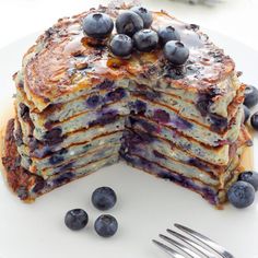 Blueberry Cottage Cheese Pancakes - Baker by Nature Blueberry Cottage Cheese, Eating After Tooth Extraction, Cottage Cheese Pancakes Recipe, Soft Foods Diet, Blueberry Pancake, Whole Wheat Pancakes, Wheat Pancakes, Cottage Cheese Pancakes, Cheese Pancakes