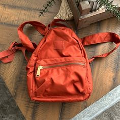 Herschel Mini Backpack -Nwot Rust Color Orange Backpack For Everyday Use And Back To School, Orange Bags For Everyday Use And Back To School, Orange Backpack With Adjustable Strap For Everyday Use, Orange Everyday Backpack With Adjustable Strap, Red Bag With Adjustable Straps For Everyday Use, Herschel Dawson, Herschel Settlement Backpack, Eco Backpack, 30l Backpack