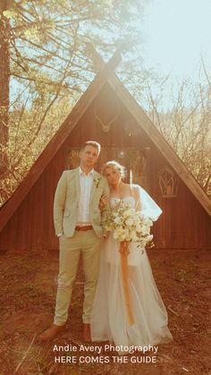 From the rugged Oregon Coast to the majestic Cascade Mountains, discover breathtaking wedding venues in the Pacific Northwest. Imagine exchanging vows with the Pacific Ocean as your backdrop or celebrating amidst towering forests. Find inspiration for your dream wedding in this captivating region. Photo by Andie Avery Photography