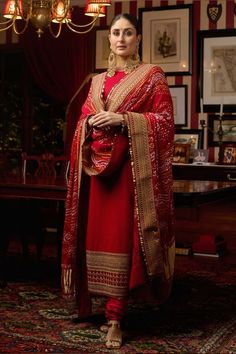 Sabyasachi Suits, Sabyasachi Dresses, Suits For Women Indian, Georgette Suit, Diwali Outfits, Kareena Kapoor Khan