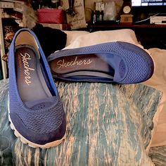 Nwot,Never Worn,Super Cute And Beautiful Color, They Are Periwinkle/Blue Skechers Ballet Flats. Memory Foam Footbed.Size 6 Med. I Paid A Lot For These .Excellent Condition,Never Worn. Periwinkle Blue, Flat Color, Skechers Shoes, Flat Shoes Women, Ballet Flats, Loafer Flats, Memory Foam, Super Cute, Loafers