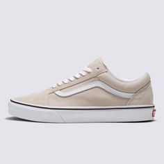 The Iconic Shoe that Brought our Sidestripe to Life: This is the Old SkoolThe Old Skool was our first footwear design to showcase the famous Vans Sidestripe—although back then, it was just a random doodle drawn by founder Paul Van Doren. Since its debut in 1977, this low-top silhouette has established itself as an icon in the skate, music, and fashion scenes. From 90s street skaters and punks to current hip hop and fashion legends, the Old Skool has consistently been the go-to shoe for creatives Street Skater, Vans Vintage, Vans Store, Shoes 2023, Footwear Design, Van Doren, New Vans, Women's Vans, French Oak