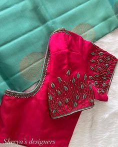 Blouse Design Embroidery Work, White And Red Blouse Designs, Aarya Work Blouse Designs, Blouse Back Neck Designs Pattern Simple, Simple Ariya Work Blouse Design, Arya Work Blouse Designs, Threadwork Blouse Designs, Marriage Blouses, Simple Aari Work Blouse Design