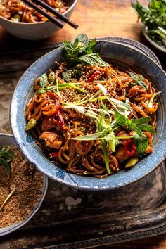 20 Minute Honey Garlic Chicken Udon Noodles: The biggest bowl of comfort food, yet they're full of healthy mixed vegetables and chicken!