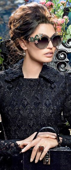 Haute In Italy Female Suits, Retro Eyewear, Bianca Balti, Dolce Gabbana Sunglasses, Wearing Sunglasses, Cat Eyes, Dolce E Gabbana, Beauty And Fashion, Dolce & Gabbana