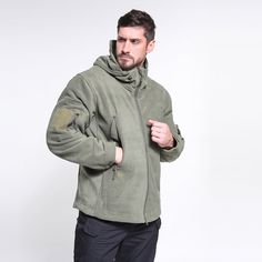 Tactical Hoodie, Army Coat, Hooded Coats, Warm Jackets, Tactical Jacket, Hoodie Cozy, Types Of Jackets, Mens Hooded, Fleece Coat