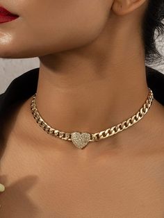 Planet Pendant, Heart Choker Necklace, Heart Decor, Womens Chokers, Heart Choker, Style Hip Hop, Gold Statement Necklace, Luxury Necklace, Neck Jewellery