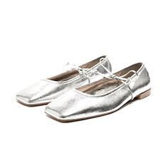 These Are A Pair Of Zara Metallic Silver Lace-Up Ballet Flats In A Size Eu 37 / Us 6.5-7. The Flats Feature A Metallic Silver Material Throughout With A Square Toe And Lace Up Across The Top Of The Foot. They Are In Excellent Condition, Having Only Been Worn Once Indoors And Come With The Original Zara Dustbag. Lace Up Ballet Flats, Silver Lace, Zara Shoes, Flat Color, Silver Material, Flat Shoes Women, Ballet Flats, Loafer Flats, Metallic Silver