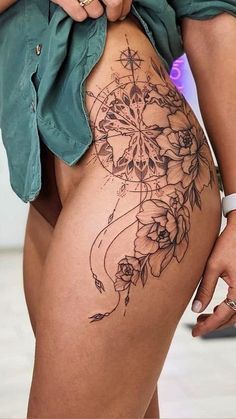 Hip Thigh Tattoos, Hip Tattoos Women, Leg Tattoos Women, Stylist Tattoos, Thigh Tattoos Women, Cute Tattoos For Women, Classy Tattoos, Ink Master