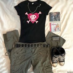 grunge avril lavigne graphic tee skull black pink cargo pockets tripp nyc converse 90s 2000s studded bracelet belt pinterest fashion thrift find depop Canada aesthetic trendy Cute Black Aesthetic Outfit, Punk Cute Outfits, 2000s Avril Lavigne Outfits, 2000s Punk Rock Fashion, Tripp Nyc Aesthetic, Avril Lavigne Bracelets, Avril Lavigne Inspired Outfits, Studded Belt Outfit Emo, 2000 Punk Fashion