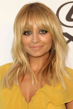 Nicole Richie Hair, Nicole Ritchie, Layered Hair With Bangs, Blonde Haircuts, Hairstyle Gallery, Nicole Richie, Hair Crush, New Haircuts, Hair Envy