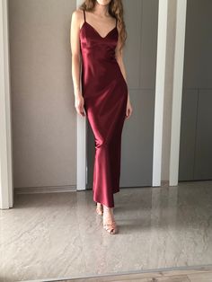 This silk satin slip dress can be worn as a bridesmaid dress, party and date dress and for many other occasions. Made of satin silk. DESCRİPTİON: -Adjustable straps. -Designed for a slim but relaxed fit. -Unlined. İt is a custom made dress, tailored according to your preferences, you can choose the length of the dress and order it with cut on the front. While ordering write your bust, waist and hips measure, so the dress will be made to your size. Please enquire if you're interested in different Deep Red Satin Dress, Mideval Dress, Red Satin Slip Dress, Deep Red Dress, Bias Dress, Wine Colored Dresses, Bridesmaid Satin, Fashion Dream Job, Red Silk Dress