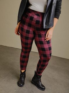 Our highly rated and expertly design legging has a stretch waistband that holds you in with a tummy-smoothing effect. Comfortably cast in a buffalo plaid pattern, these leggings are sure to be a wardrobe essential. High waist. Wide stretch waistband. Tapered leg. Opaque - never see-through. CONTENT + CARE Cotton/spandex. Wash cold; dry low. Imported plus size leggings. SIZE + FIT Model is 5'9”, size 1 . 27” full length inseam. The best plus size women's full-length signature legging skinny & tap Ruched Leggings, Buffalo Plaid Pattern, Evening Walk, Gray Camo, Camo Designs, Work Uniforms, Plus Size Leggings, Leggings Design, Bike Shorts