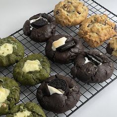 cookies and oreo cookies on a cooling rack