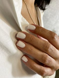 #маникюр #ногти #лето Teen Nails, White Gel Nails, Elegant Manicure, One Color Nails, May Nails, Cute Gel Nails, Nails Manicure, Clean Nails