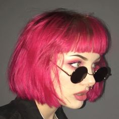 12 Inch Hair, Bright Pink Hair, Short Grunge Hair, Short Wigs, Natalie Portman, Hair Inspo Color, Grunge Hair, Green Hair