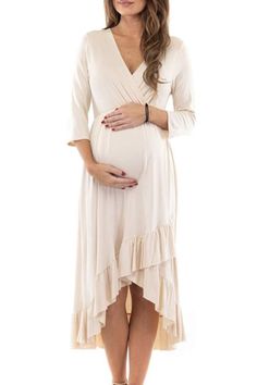 The best maternity dresses for summer for your parties or just hanging with the family. Scroll to the end to see the simple hack to set you apart and make you look amazing! Wrap Maternity Dress, Dress For Baby Shower, Maternity Dresses For Baby Shower