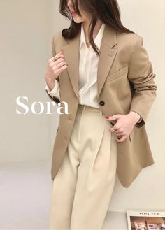 Casual Bissnes Outfit Women, Korean Working Outfit, Pink And Cream Outfit, Korean Casual Outfits, Everyday Fashion Outfits, Woman Suit Fashion, Casual Day Outfits, Elegante Casual, Classy Work Outfits