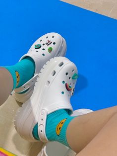 Crocs Mega Crush Sandal Outfit, Crocs Mega Crush Clog Outfit, Mega Crush Crocs, Crocs Mega Crush Sandal, Crush Crocs, Crocs Heels, Aesthetic Crocs, Mens Ootd, Crocs Crush