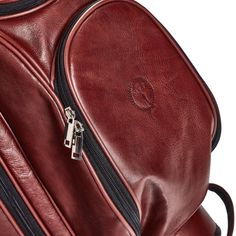 Golf is a game rich in history, etiquette & style - The MVP combines all of these elements to present to you the elegant Heritage Golf Bag meticulously handcrafted using premium full grain cowhide leather. Features; Size 8.5*35 inch Lightweight design (5 KG or 11 lbs) Handcrafted using premium full grain cowhide leather Embossed MVP Logo Genuine Leather Cover Standing Golf Bag with fold out legs * May have slight blemishes and imperfections as is the nature with genuine leather products. "Form i Golf Stand Bags, Vintage Golf, Bag Stand, Leather Cover, Luxury Vintage, Golf Bags, Embossed Leather, Cowhide Leather, Brown Leather