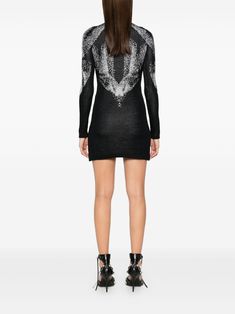 Find DAILY PAPER Inola Mini Dress on Editorialist. black/white knitted construction skull jacquard motif crew neck long sleeves ribbed cuffs and hem bodycon design straight hem thigh-length Bodycon Design, Daily Paper, Mini Black Dress, Top Brands, Long Sleeves, Black White, Cuff, Crew Neck, Mini Dress