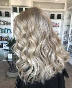 Blonde Formulas, Sunny Blonde, Toner Formulas, Redken Formulas, Hair Caramel, Redken Hair Color, Redken Hair Products, Summer Blonde, Redken Color