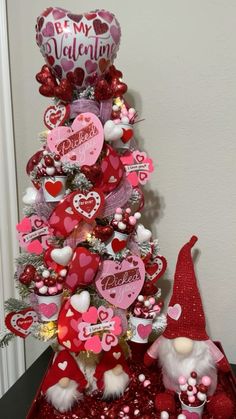 a valentine's day tree with lots of hearts