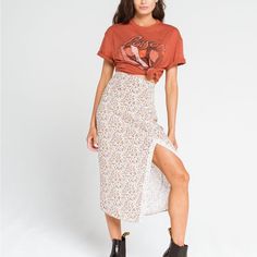 Viore La Vie Ditsy Floral Ivory Midi Skirt Woven Midi Skirt With Allover Ditsy Floral Print. High Side Slit With Lace Trim. Side Zip Closure. Approx. Length: 32". 100% Rayon. Machine Wash. Model Is Wearing A Size Small. Model Measurements: Height: 5'7" Bust: 32" Waist: 23” Hips: 33” Brand New With Tags Never Worn Before Sizes: S-Xl Blue Midi Skirt, Mid Skirt, Flower Skirt, Ditsy Floral Print, Floral Midi Skirt, Women Skirts Midi, Ditsy Floral, Floral Midi Dress, Curvy Fashion