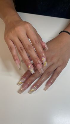 Nail Inspo With Gold Flakes, Gold Flake Nails Square, Gold Flake Nails French Tip, Clear Foil Nails, Clear Gold Flake Nails, French Nails With Gold Flakes, Clear Acrylic Nails With Gold Flakes, Nails Acrylic Gold Flakes, French Tip Acrylic Nails With Gold