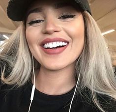 @fam0uskaay Smile Makeover, White Smile, Pretty Smile, White Teeth, Light Hair, Beautiful Smile, Beauty Inspiration