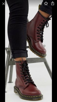 Maroon Combat Boots Outfit, Dr Martens Red Boots Outfit, Maroon Combat Boots, Maroon Doc Martens, Womens Outdoor Fashion, Maroon Boots