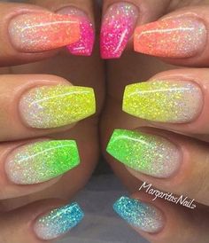 Nail art estive 2019: le migliori idee del web Nail Design Glitter, Unghie Sfumate, Colorful Nail, Nail Art Designs Summer, Colorful Nails, Glow Nails, Nail Swag, Rainbow Nails