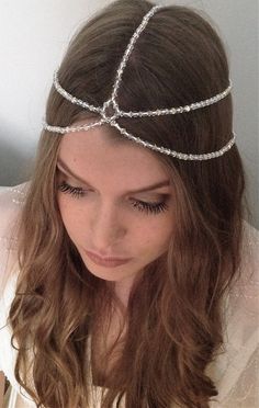 Head Dresses, Wedding Head Accessories, Grunge Head Accessories, Head Necklace, Diy Head Jewelry, Diy Head Dress, Head Dress Ideas, Head Jewellery, Hair Accessories Wedding