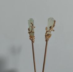 Yulan Jade Hair Stick, Vintage Japan Hanfu Hair Pin Hair Fork, Classic Flower Hair Fork, Wedding Gift for Women, Design Hair Jewelry Good Material: Our hairpins are made of Real Jade, which is of high quality Suitable accasions: Handmade jade hairpins are great for wedding, parties, gifting or casual wearing.The vintage hair pins are pretty and deeply impressed with simple elegant design. Perfect gift: A great gift for you or your lovers, friends, family, like birthday, mother's day, Saint Valen Hanfu Hair, Classic Flower, Pin Hair, Design Hair, Hair Fork, Women Design, Saint Valentine, Hair Stick, Wedding Parties