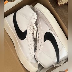 Questions? Leave A Comment Below! Brand New Never Worn Original Box Blazer Sneakers, Shoes Nike Blazer, Nike Blazer Mid 77, Nike Blazers Mid, Nike Blazer Mid, Blazer Mid, Nike Blazer, Nike White, Shoes Nike