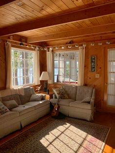 Cabin Woods, Dream Cabin, Caravan Interior, House Bedrooms, House Room, Pretty House, Dream House Decor, Home N Decor