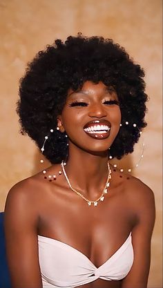 African Woman Photography, Dark Skin Beauty, Black Femininity, Hair Reference, Black Excellence, Brown Skin, Black People, Human Hair Wigs