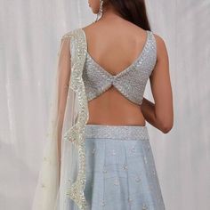 These blouse back design ideas are all you need to add that X factor to your lehenga or saree. saree blouse designs, choli blouse designs at ShaadiWish. Choli Blouse Design, Choli Blouse, Lehenga Blouse Designs, Blouse Back