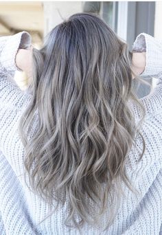 Ashy Mushroom Blonde Hair Balayage, Ashy Silver Hair, Middle Length Hair, Balayage Styles, Cool Hair Designs, Grey Blonde Hair