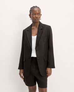 The Linen Oversized Blazer Black – Everlane Relaxed Fit Blazer With Notch Lapel And Welt Pockets, Everlane Outerwear With Pockets For Work, Elegant Outerwear With Relaxed Fit And Welt Pockets, Elegant Outerwear With Welt Pockets And Relaxed Fit, Elegant Blazer With Relaxed Fit And Lapel Collar, Relaxed Fit Button-up Workwear Blazer, Elegant Blazer With Lapel Collar In Relaxed Fit, Relaxed Fit Button-up Blazer For Work, Oversized Workwear Blazer With Button Cuffs